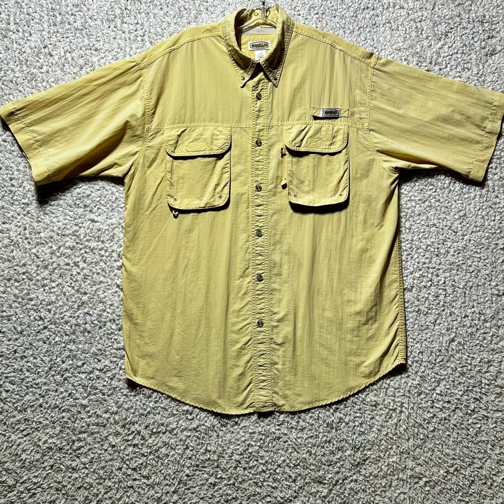 Magellan Sportswear Yellow Fishing Shirt Men's L Large Classic Fit Short Sleeve